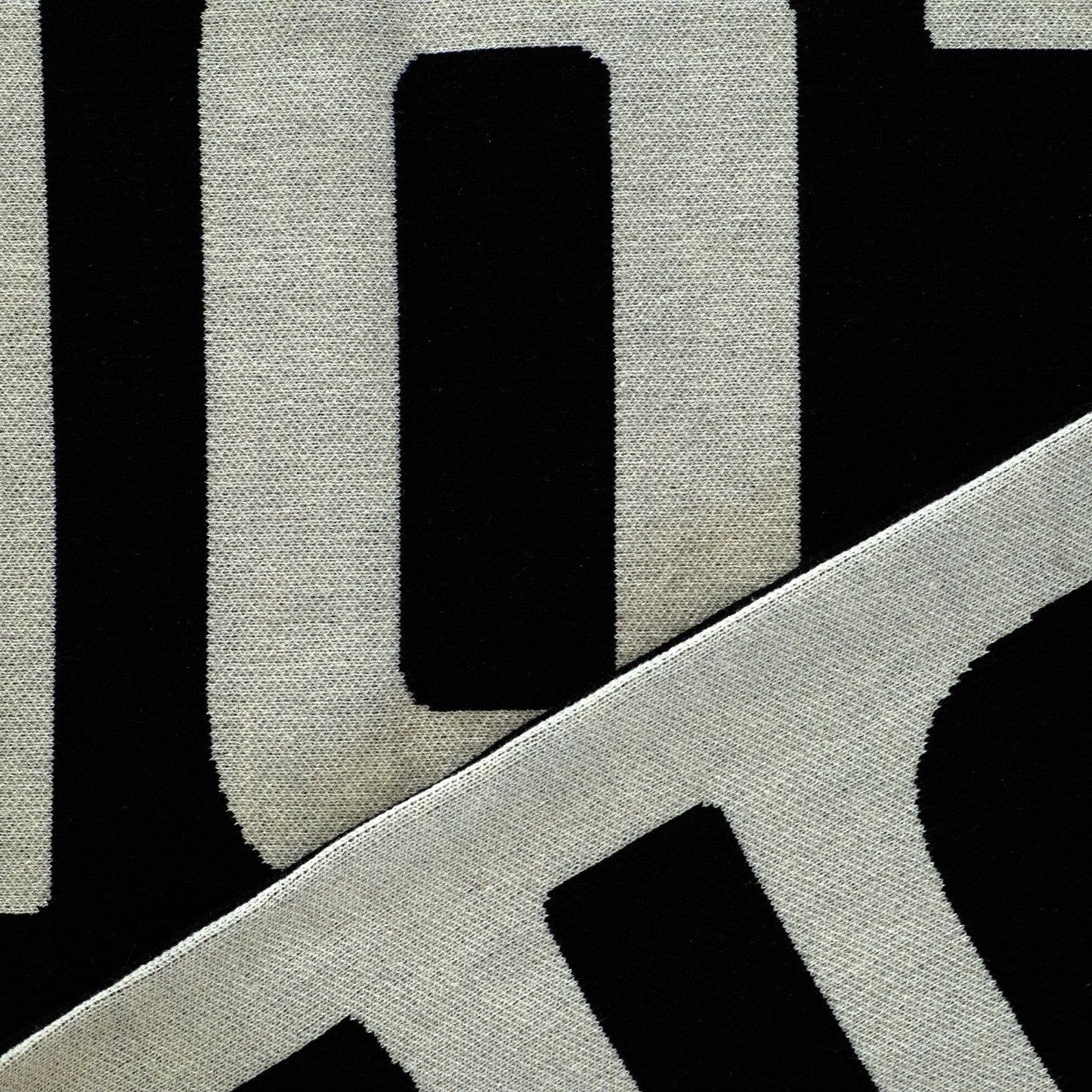 NOTYOURS SCARF - BLACK / IVORY